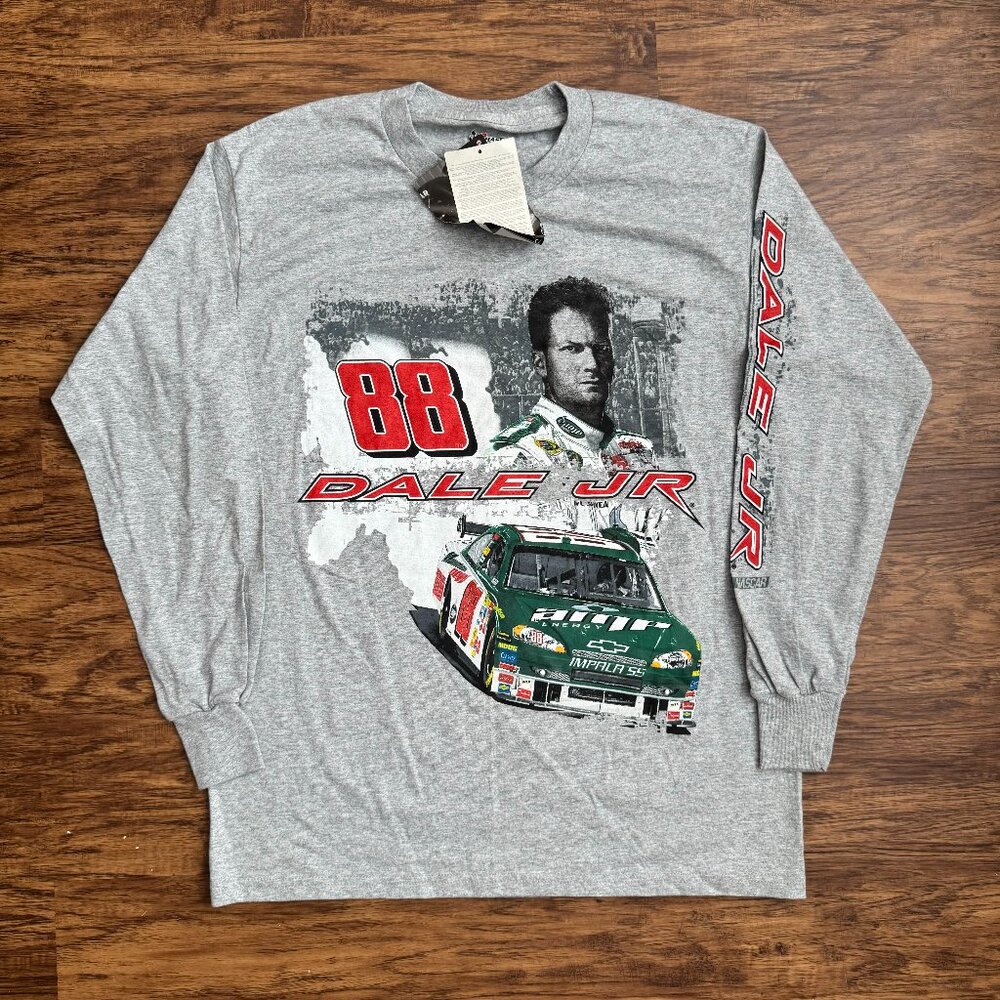 NWT Dale Earnhardt Jr 88 Nascar Chase Authentics Long Sleeve T-Shirt Mens Medium